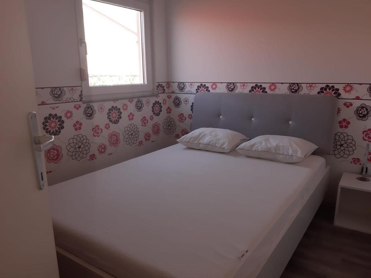 Apartment Tonko Vir Luaran gambar